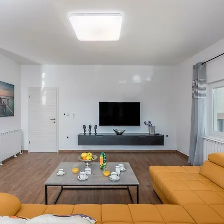 Apartament Spacious 3-Br Apartment Vita - Free Bikes & Parking