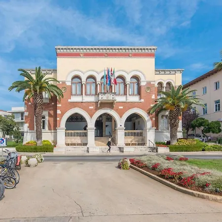 Spacious 3-br - Free Bikes & Parking Apartmán Poreč