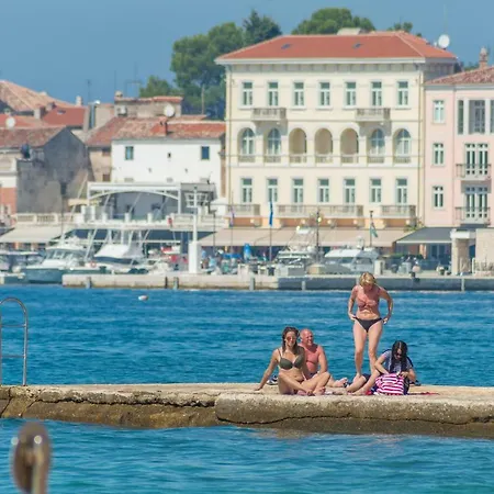 Spacious 3-Br Apartment Vita - Free Bikes & Parking