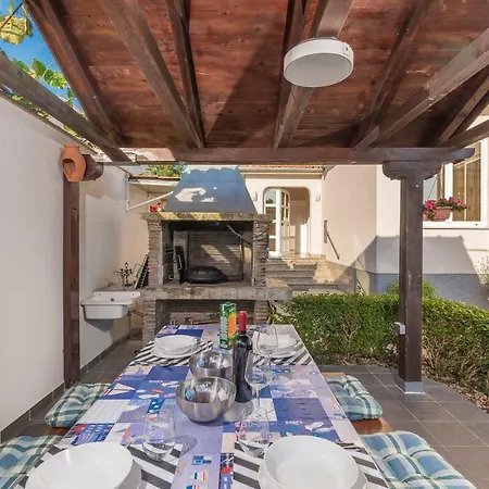 Apartment Spacious 3-br - Free Bikes & Parking Porec