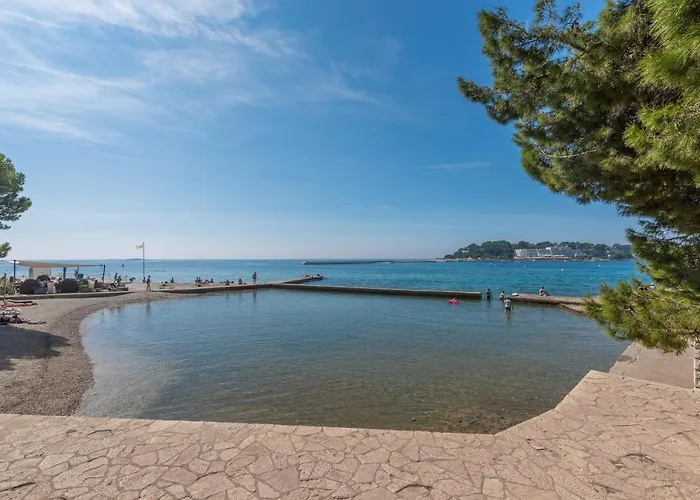 Spacious 3-br - Free Bikes & Parking * Porec